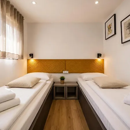 Ferienhaus Lovely In